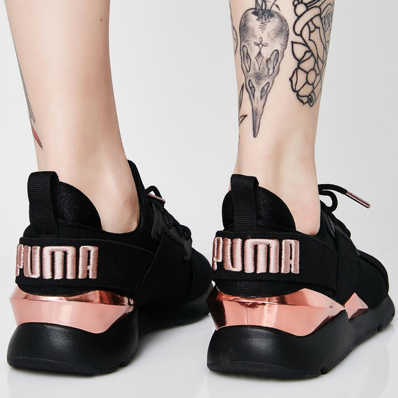 🆕 PUMA Muse Metal Sneakers - Picture 3 of 6